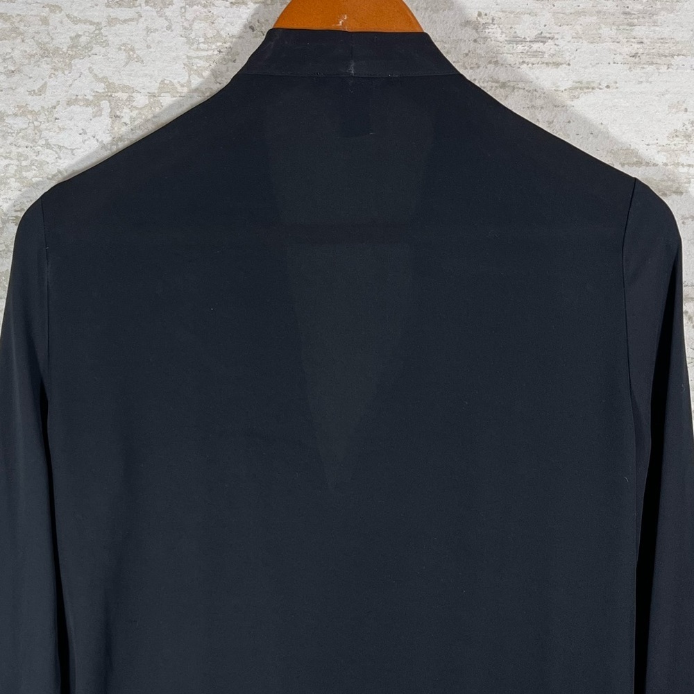 FOREVER 21 Black Flirty Front Crossed Blouse Size Large - Picture 5 of 8